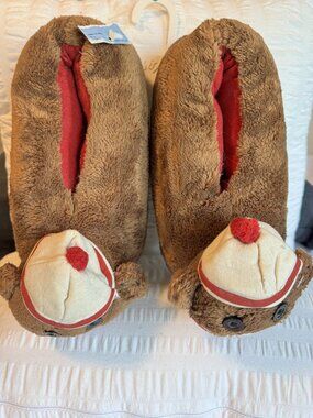 Brown/Red Bear with little hat Slippers Set 🐻🤎